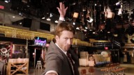 Glen Powells SNL promo features some glorious dance moves