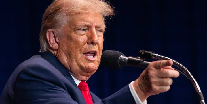 Trump sigue haciendo este aspaviento con una sola mano, y un estudio revela que es más poderoso de lo que cree