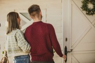 Aunt Invites Cheating Ex-Boyfriend to Thanksgiving Dinner, Sparking Family Tension