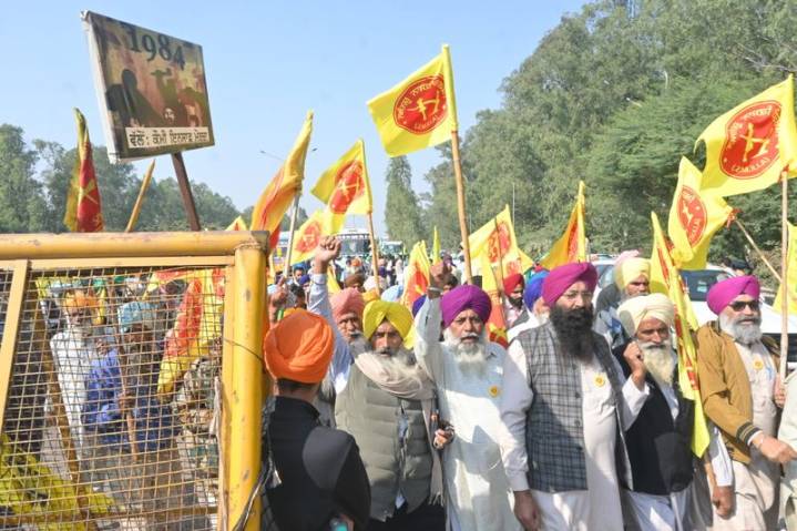 On Centre’s assurance, Shambhu sit-in over Sikh inmates called off