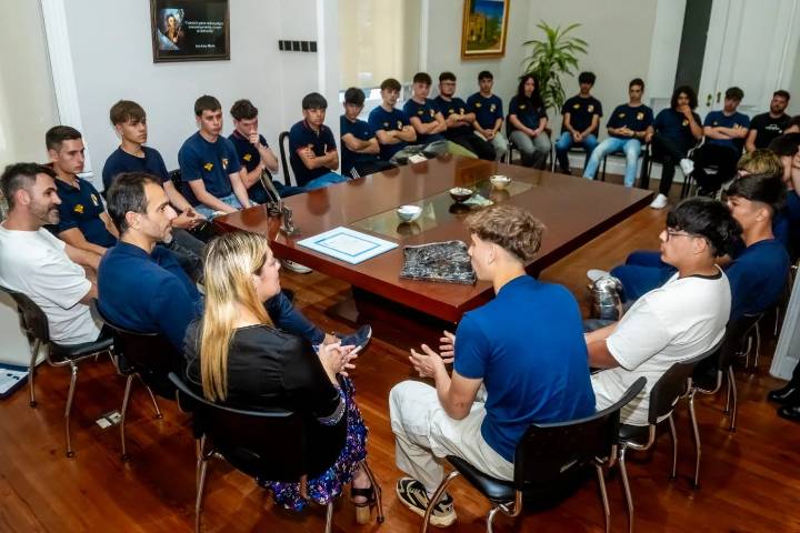 Petrecca reconoció a los alumnos campeones del Desafío ECO