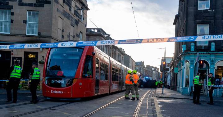 Edinburgh street locked down by police amid ongoing incident
