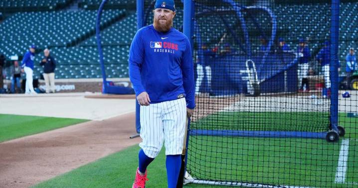 Justin Turner becomes free agent after Chicago Cubs decline mutual option