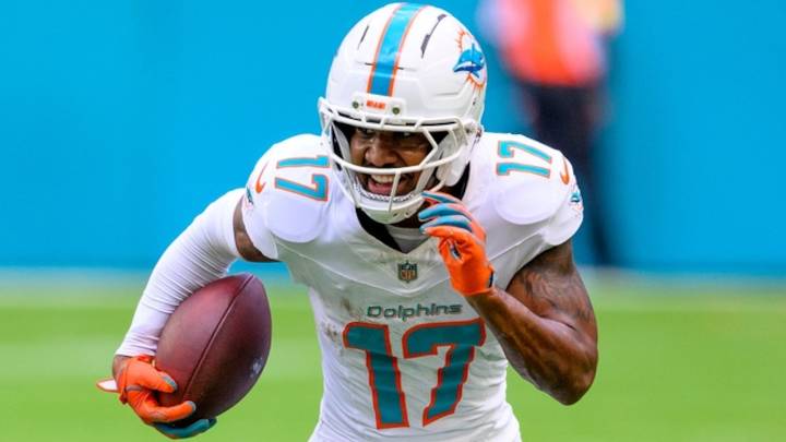 Buffalo Bills made shocking offer for Miami Dolphins star Jaylen Waddle