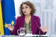 El Gobierno retrasa los Presupuestos a febrero y no descarta un segundo intento si reconduce la relación con Puigdemont