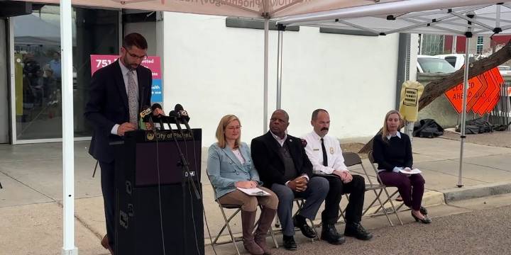 Phoenix officials praise heat relief campaign, call for more support
