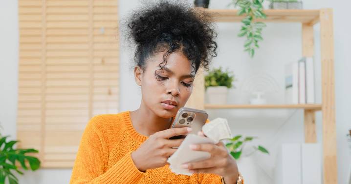 DWP claimants told to look out for 'crucial' letter about payments change