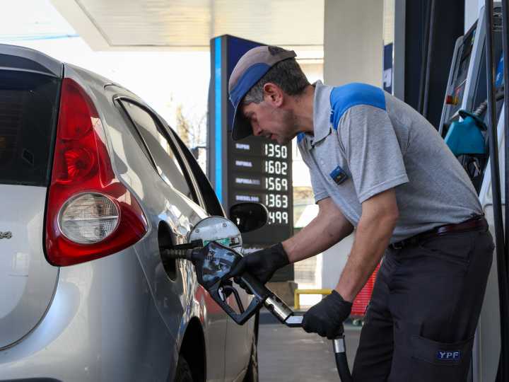 ¿Combustible súper o premium?: cuándo vale la pena pagar más