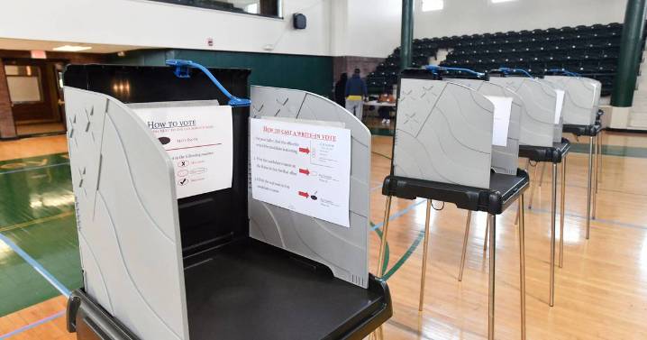 Suburban congressional candidate who posted antisemitic views knocked off 2026 ballot