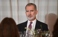 Felipe VI ensalza el "servicio ejemplar" de la Reina Sofía