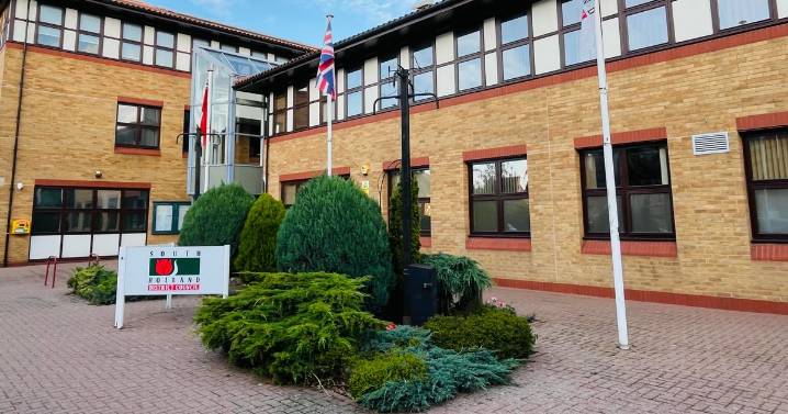 Plans for front line council officers in South Holland to use body worn video cameras given green light