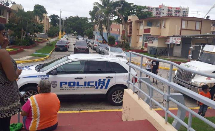 Encuentran dos cuerpos en apartamento de Llorens Torres