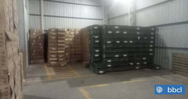 PDI incauta más de $1.500 millones en cigarrillos de contrabando en Pudahuel: hay cuatro detenidos