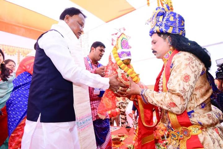 Odisha CM attends Paradip Boita Bandana Utsav, announces ₹46,000 crore investment for maritime expansion