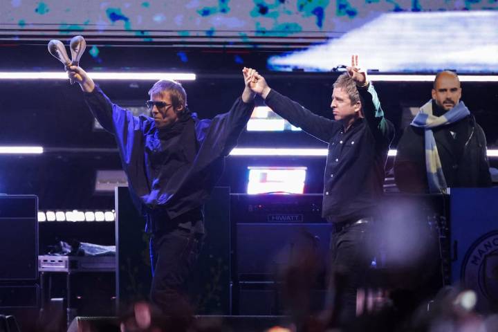 En la previa de la visita de los hermanos Gallagher, un libro repasa su intensa relación con la Argentina