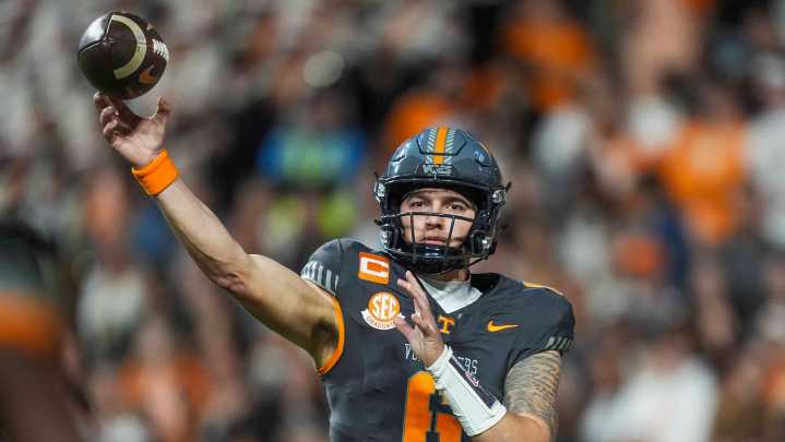 Tennessee at Florida odds, picks and predictions