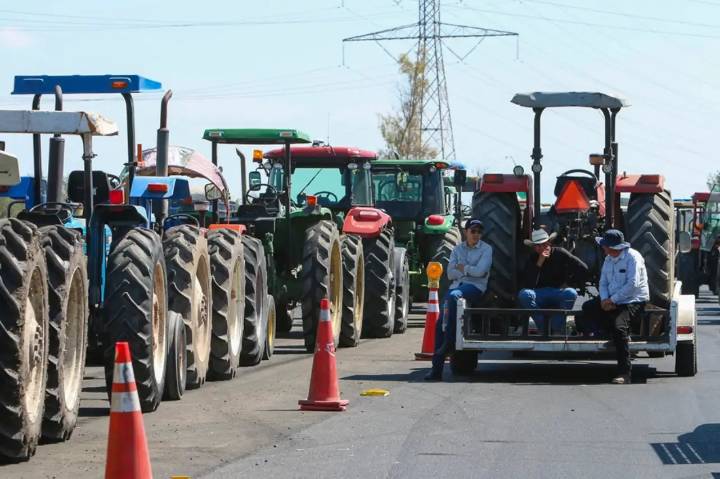 Agricultores y transportistas a convocan paro nacional el 24 de noviembre