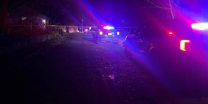 40-year-old suffers life-threatening gunshot wound, police say