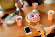 Popular cadena de donuts de Estados Unidos se declara en bancarrota: tiene 60 años y 24 sedes