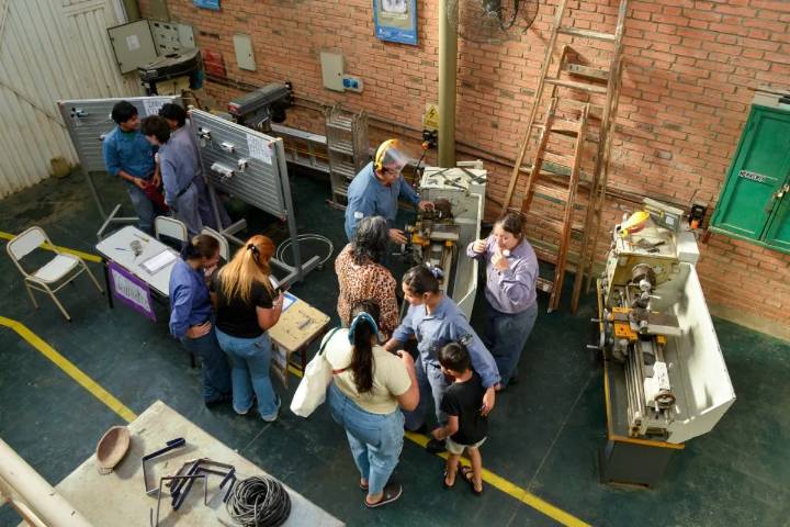 La Epet 37 exhibió, con creatividad e ingenio, sus proyectos técnicos