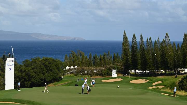 Brown grass cost a famed golf course a big tournament and highlighted Hawaii water problems