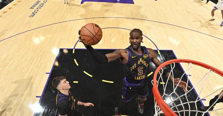 JJ Redick has been impressed with Deandre Ayton’s understanding of Lakers offense