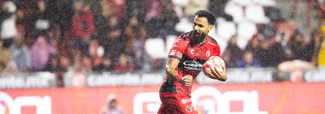 ¡Goles, drama y boletos! El XI Ideal que brilló en el Play