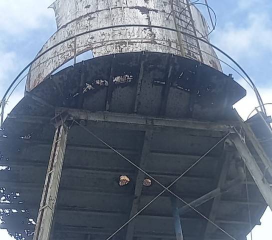 Un tanque podría aplastar a familias por fuertes lluvias en Tucupita