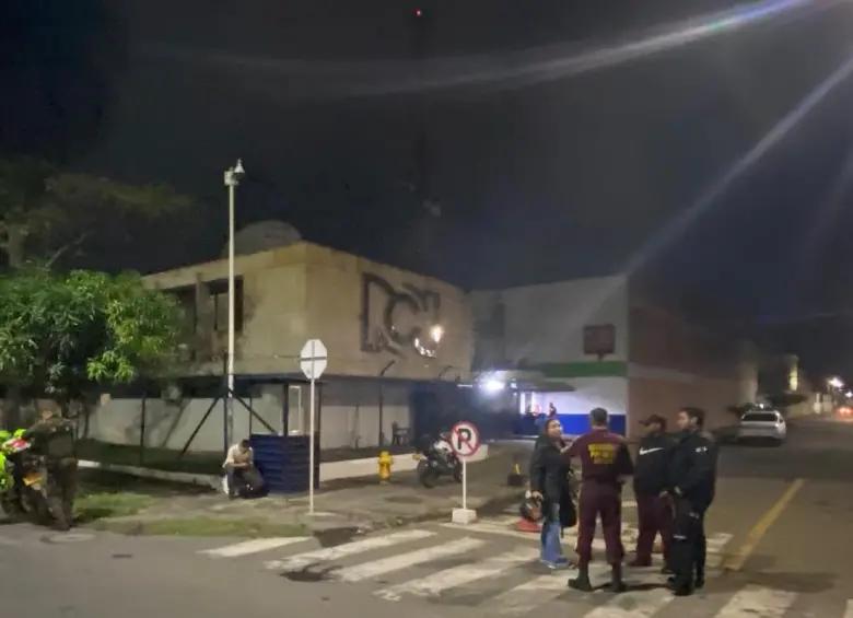 Alerta por atentado con explosivo contra sede de RCN en Cali; disidencias de las Farc aceptaron ser los responsables