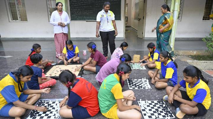 Nudging children to swap screens for sports