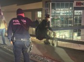 Rescatan policías municipales a hombre que intentaba atentar contra su vida