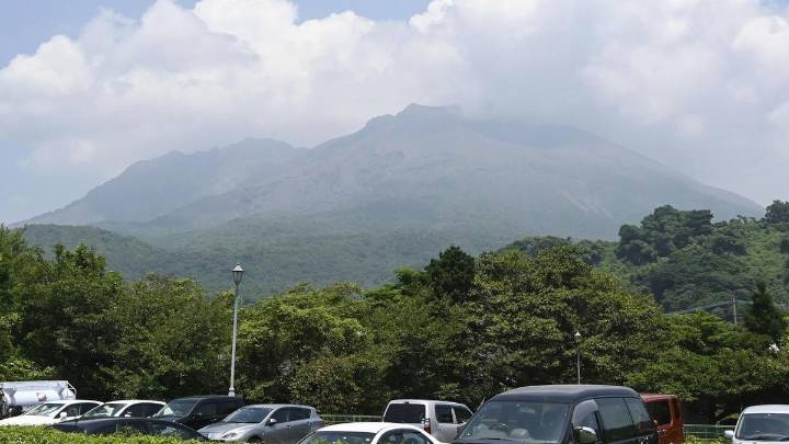 Volcano erupts on Japanese island of Kyushu, causing flight chaos at Kagoshima Airport