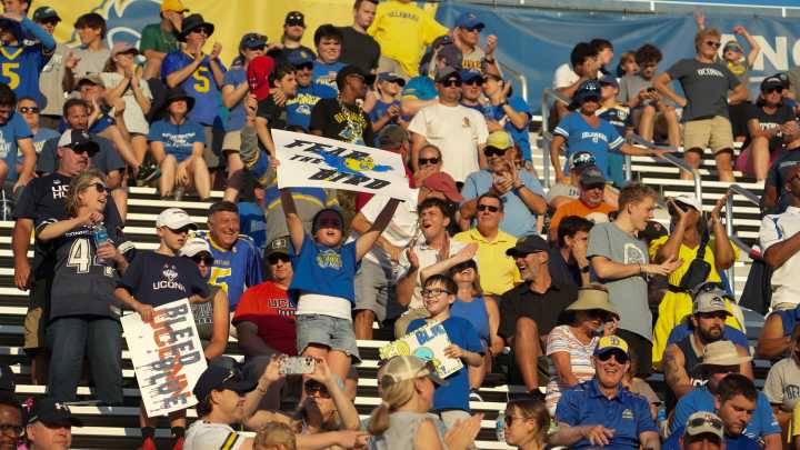 Louisiana Tech Bulldogs visit Delaware Blue Hens in CUSA football