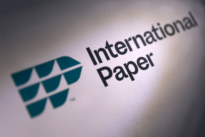 International Paper to close two U.S. packaging plants amid weak demand