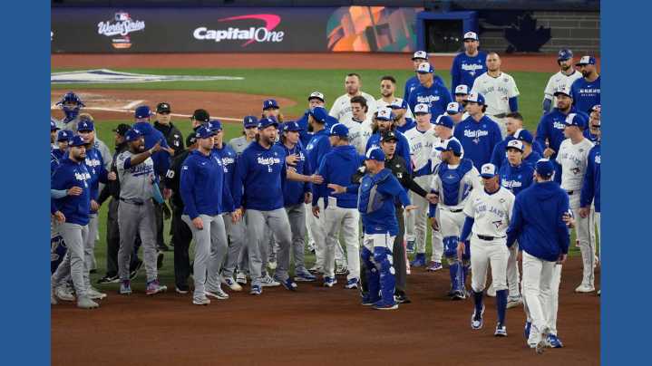 Benches clear at Game 7 of World Series after LA's Wrobleski hits Toronto's Giménez with fastball
