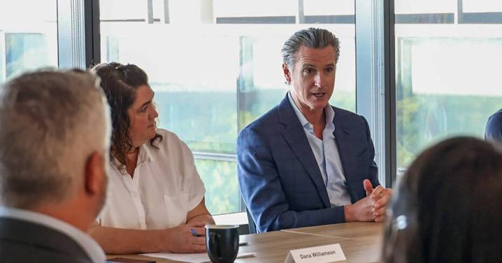 Newsom's ex chief of staff accused of stealing campaign funds from former health secretary Becerra