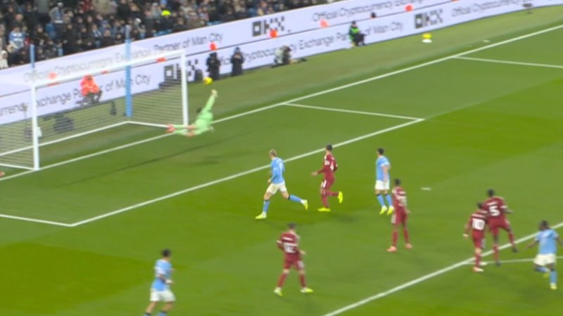 Doku scores with blistering shot