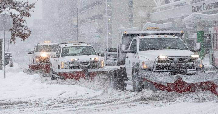 Iowa on track to have least traffic fatalities in decades, officials urge winter driving preparation