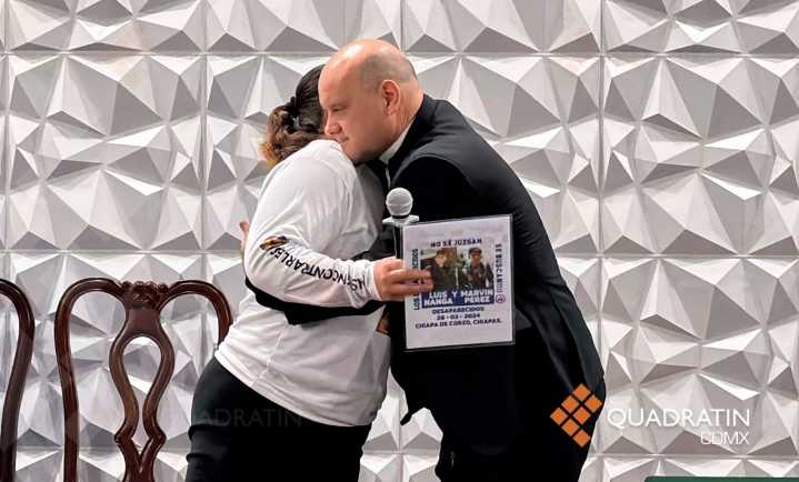 Pide Arquidiócesis Primada perdón y abraza a madres de desaparecidos