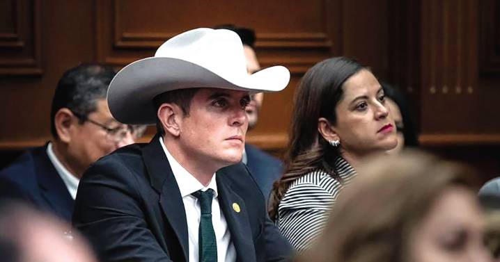 Movimiento del Sombrero ofrece $10 mil por delatar incluso a los propios hijos