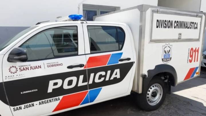 Encontraron en su casa a una mujer que llevaría muerta casi una semana