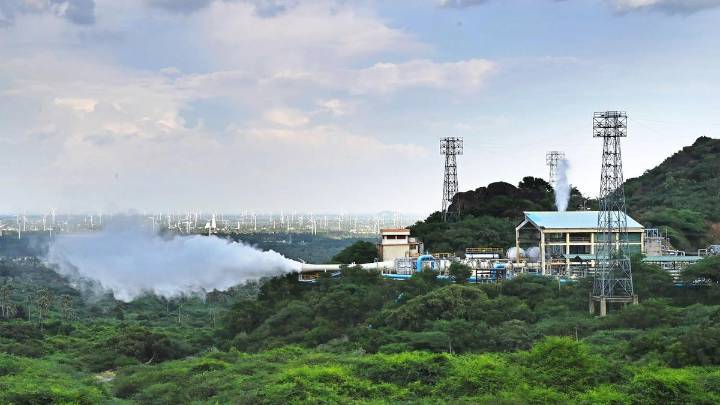 ISRO successfully demonstrates boot-strap mode start test on CE20 cryogenic engine, enhances restart capability