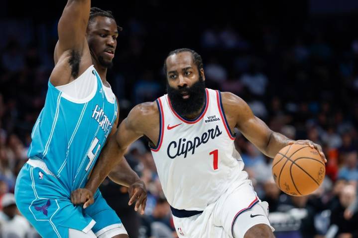 James Harden goes off for 55 as Clippers rout Hornets