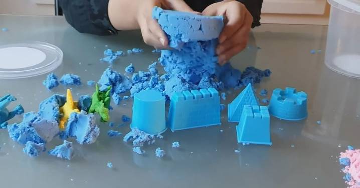 Play sand asbestos recall: Dozens of ACT schools to close in response to recall