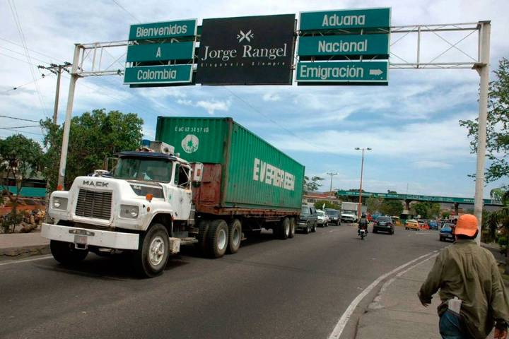 En frontera Táchira-Ureña la industria y el comercio siguen paralizados en un 75%