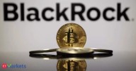 Investors pull record $523 million from BlackRock's flagship bitcoin ETF