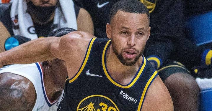 Warriors star Stephen Curry will be sidelined at least a week with a quad injury