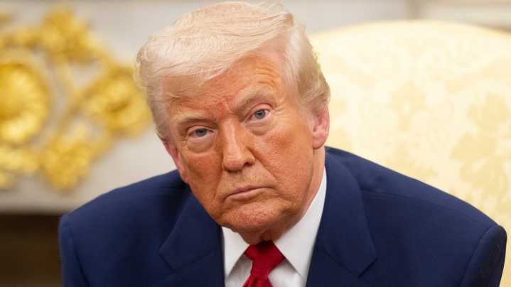 Photo Of Donald Trump Golfing Makeup-Free At Mar-A-Lago Trends For All The Wrong Reasons