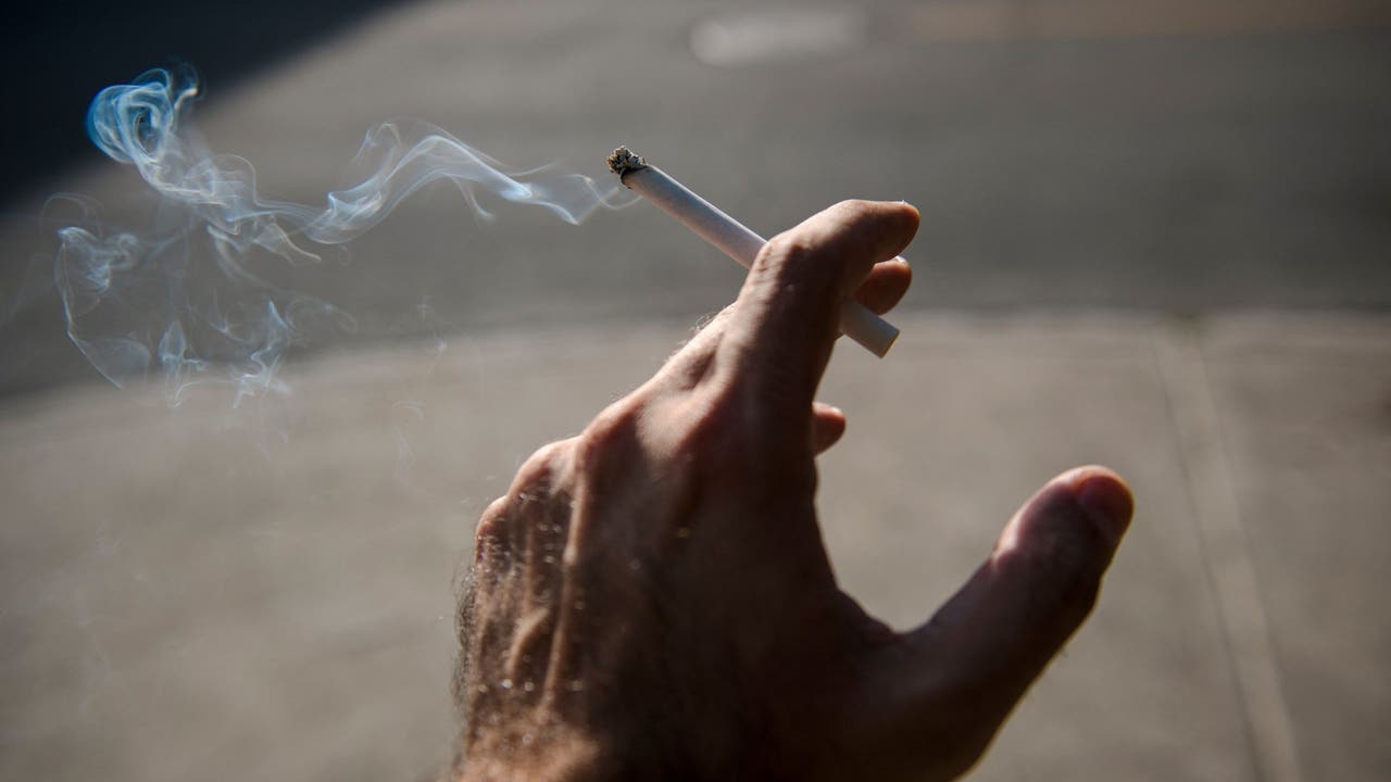 Here's how much Illinois smokers spend on cigarettes a year, according to study