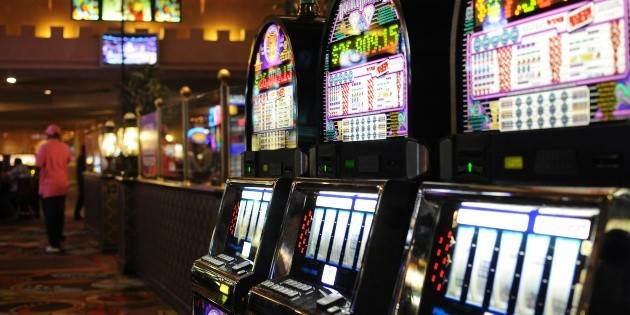 SHCP bloquea trece casinos por presunto lavado de dinero